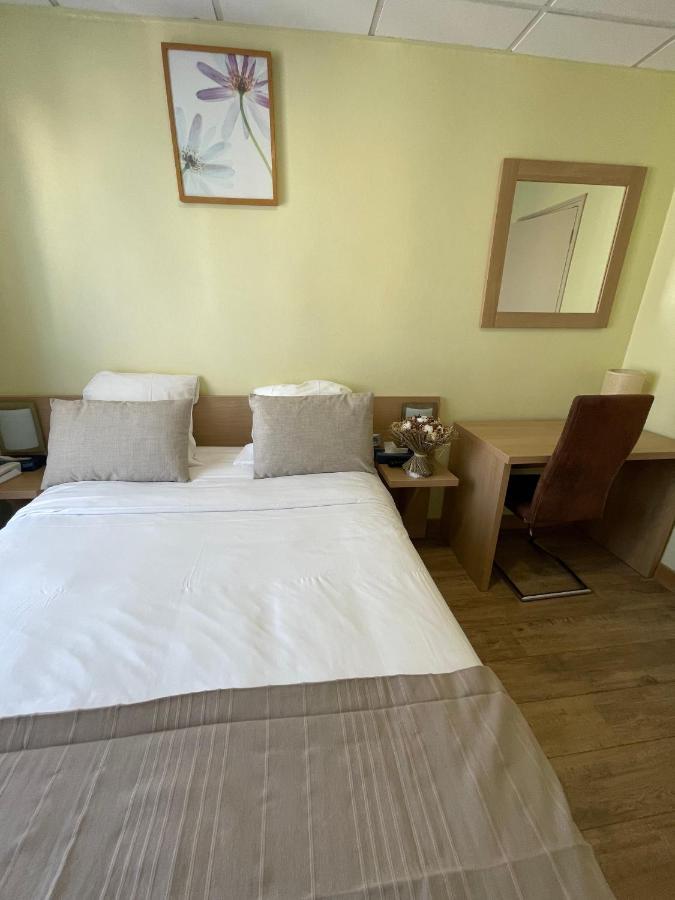 Tipi Hotel Paris Bagian luar foto